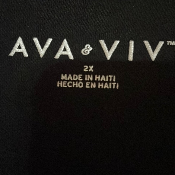 •AVA&VIV•LONG DLEEVE BLACK FLOWY SCOOPNECK BLOUSE SIZE 2X EUC - Picture 5 of 6